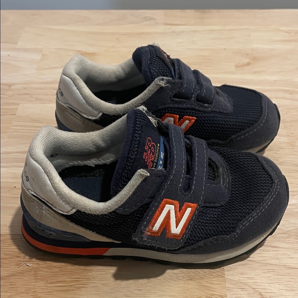 New Balance 515 Toddler Velcro Navy and Orange Shoes Size 6.5